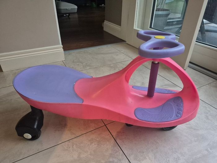 Wiggle car