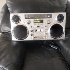 vintage GPO Brooklyn boombox