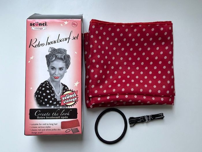 Scunci Vintage Retro Headscarf Set