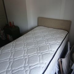 Single Divan Bed with Kaymed Mattress (like new)
