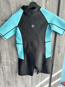 BNWT Shorty Wetsuit 10-11