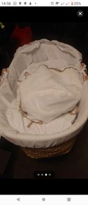 moses basket with stand