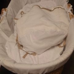 moses basket with stand