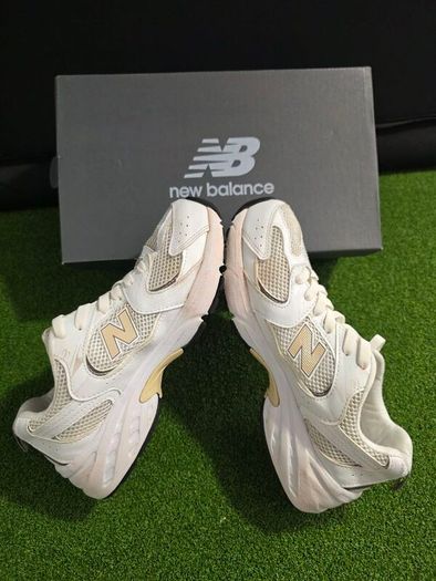 New Balance 530 Junior trainers UK 4.5 / EU 37.5