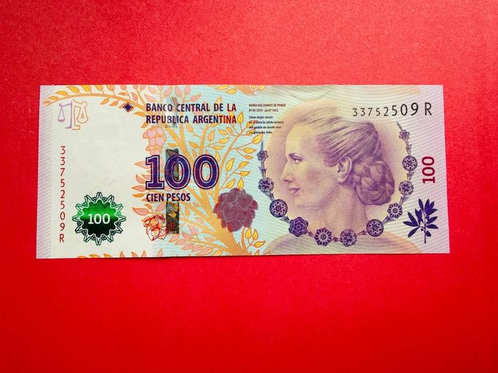 Argentina  100  Pesos. 2014 - 2015  COMMEMORATIVE ISSUE Pick 358  Eva Peron  ( Uncirculated. )