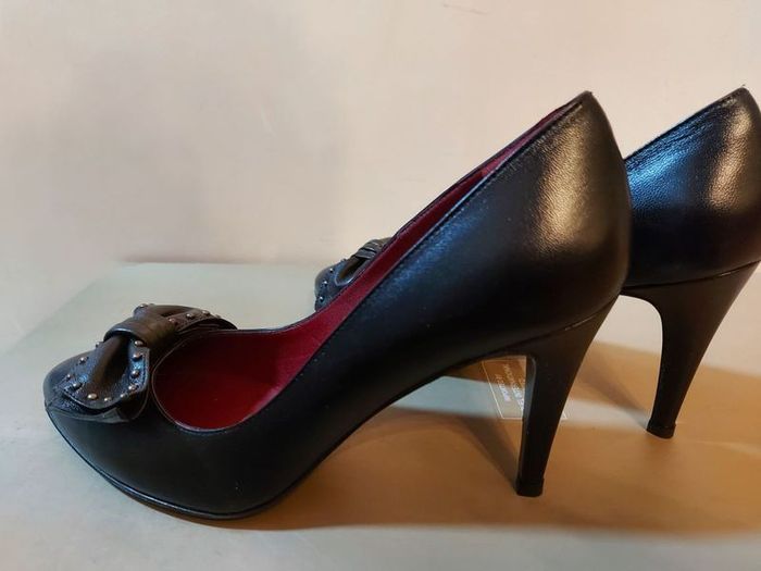 Chantal women's Italian leather high heel leaf bow stud shoes Fondo 832 size 4.5 UK & 6.5 UK