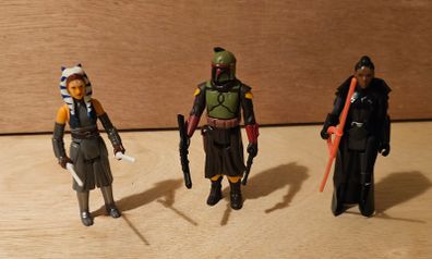 Star Wars 3 Mandalorian Figures  From The New Retro Collection As New Out Of Pack
