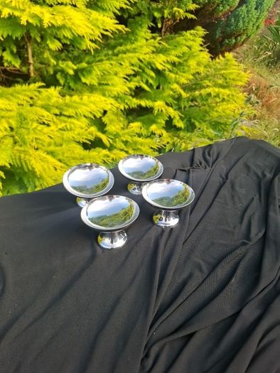 4 ice cream metallic cups postage possible
