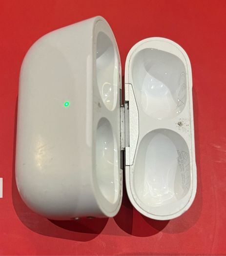 Apple Airpods Pro MagSafe Charging Case