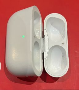 Apple Airpods Pro MagSafe Charging Case