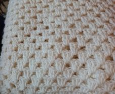 Crochet Knit Cream Large  Blanket/Throw. Size : 133cm 122cm .  New