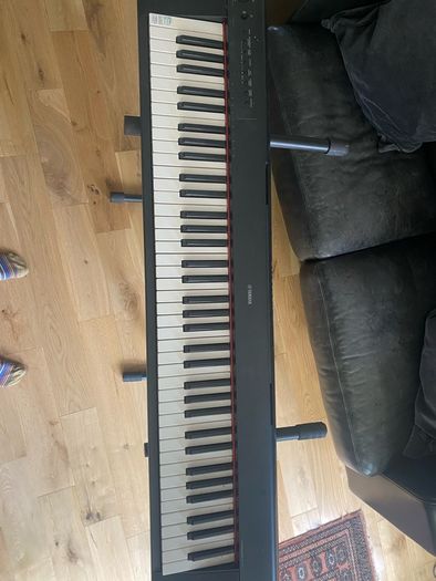 Yamaha Electronic Keyboard NP 12