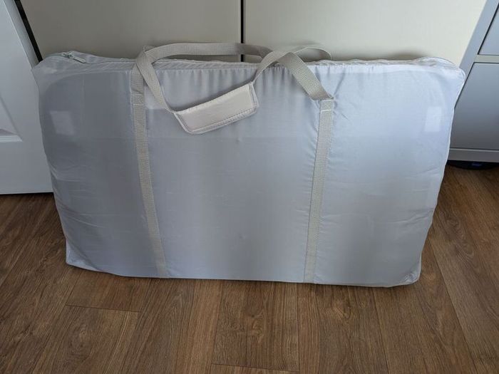 Brand New Mattress Tutti Bambino Cozee Bedside Crib