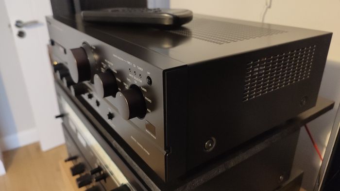 Technics SU-VX620 Amplifier. Genuine Remote. Like new! Cleaned.