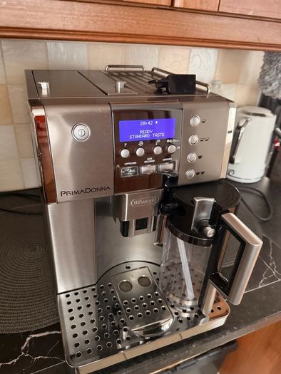 De'Longhi PrimaDonna Espresso Machine