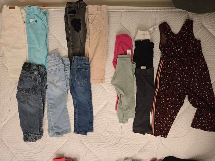 Size 2 Large bundle of girl's clothes. 24 months. Includes shipping