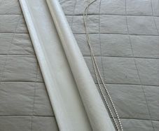 Blackout roller blind
