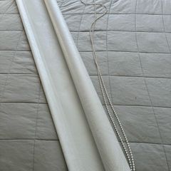 Blackout roller blind