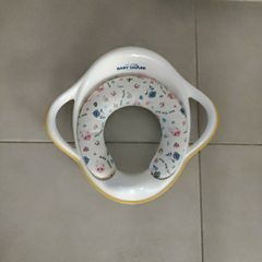 Toilet seat