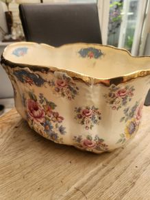 beautiful planter 12 x6 inches