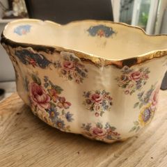 beautiful planter 12 x6 inches