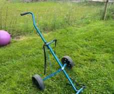 Heavy duty golf trolley