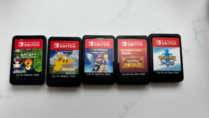 Nintendo switch with 6 games