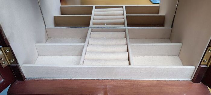Vintage  Wooden Jewelry Box Floral Door 2 Drawers Necklace Hanger Rings