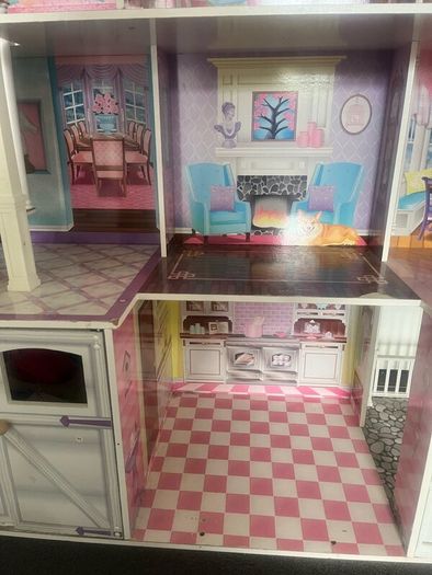 Dolls House