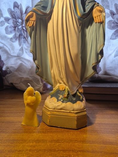 Vintage Statue of Mary. Mary Shrine Statue. Holy Statue.