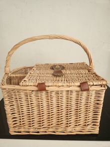 Picnic basket