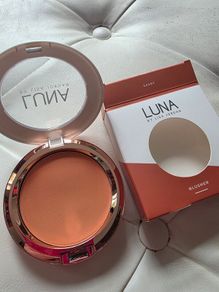 Luna blush in sassy