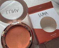 Luna blush in sassy