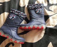 Boys wellies