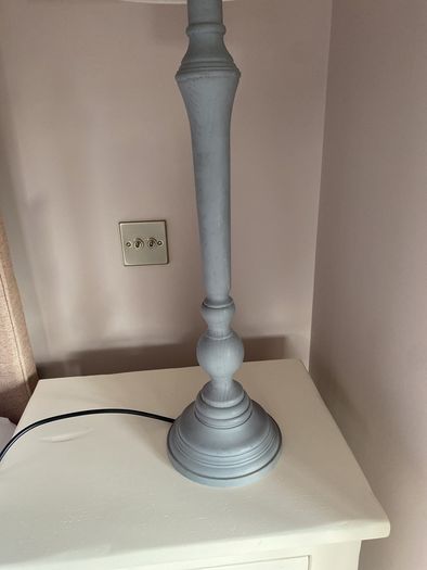 2 lamps