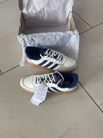 ladies trainers