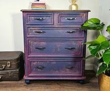 Chest of drawers