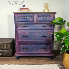 Chest of drawers