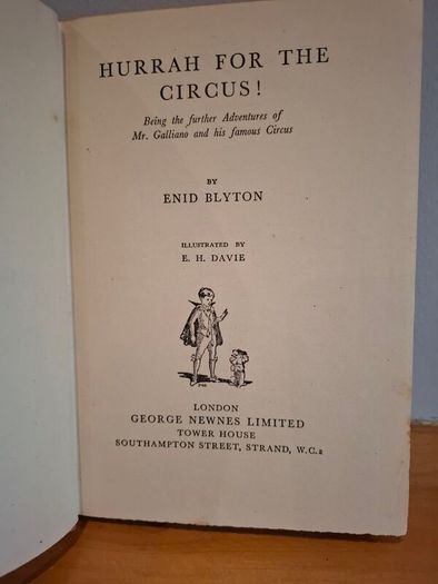 Enid Blyton Hurrah for the Circus