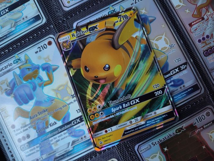 Raichu GX ! Black Star Promo ! from Sun and Moon Era ! SM213 ! Pokemon Card ! 2019 ! TCG !