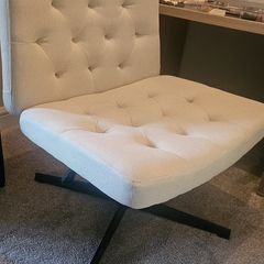 Wide Seat Office/Vanity Chair