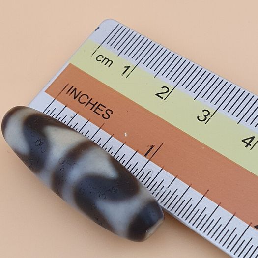 Vintage Himalayan Tibetan Zigzag Pattern Agate Dzi Bead Amulet