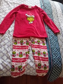 The Grinch Pyjamas (Women's)