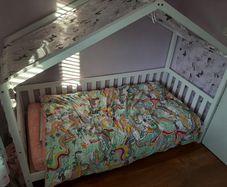 Child bed Frame + Mattress