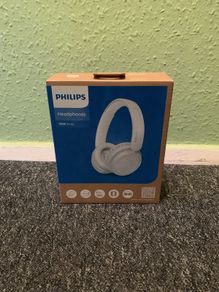 Philips 5000 Series over ear wireless headphones