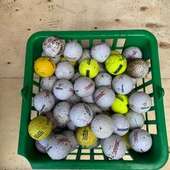 100 Random branded golf balls (mainly practice)