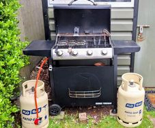 George Foreman 4 Burner Gas Barbeque