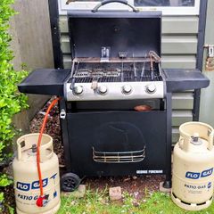 George Foreman 4 Burner Gas Barbeque