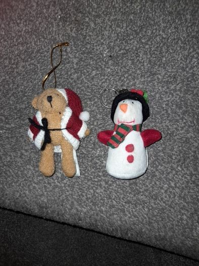 Christmas keyring and dec