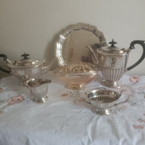 Silver plated tea/coffee set